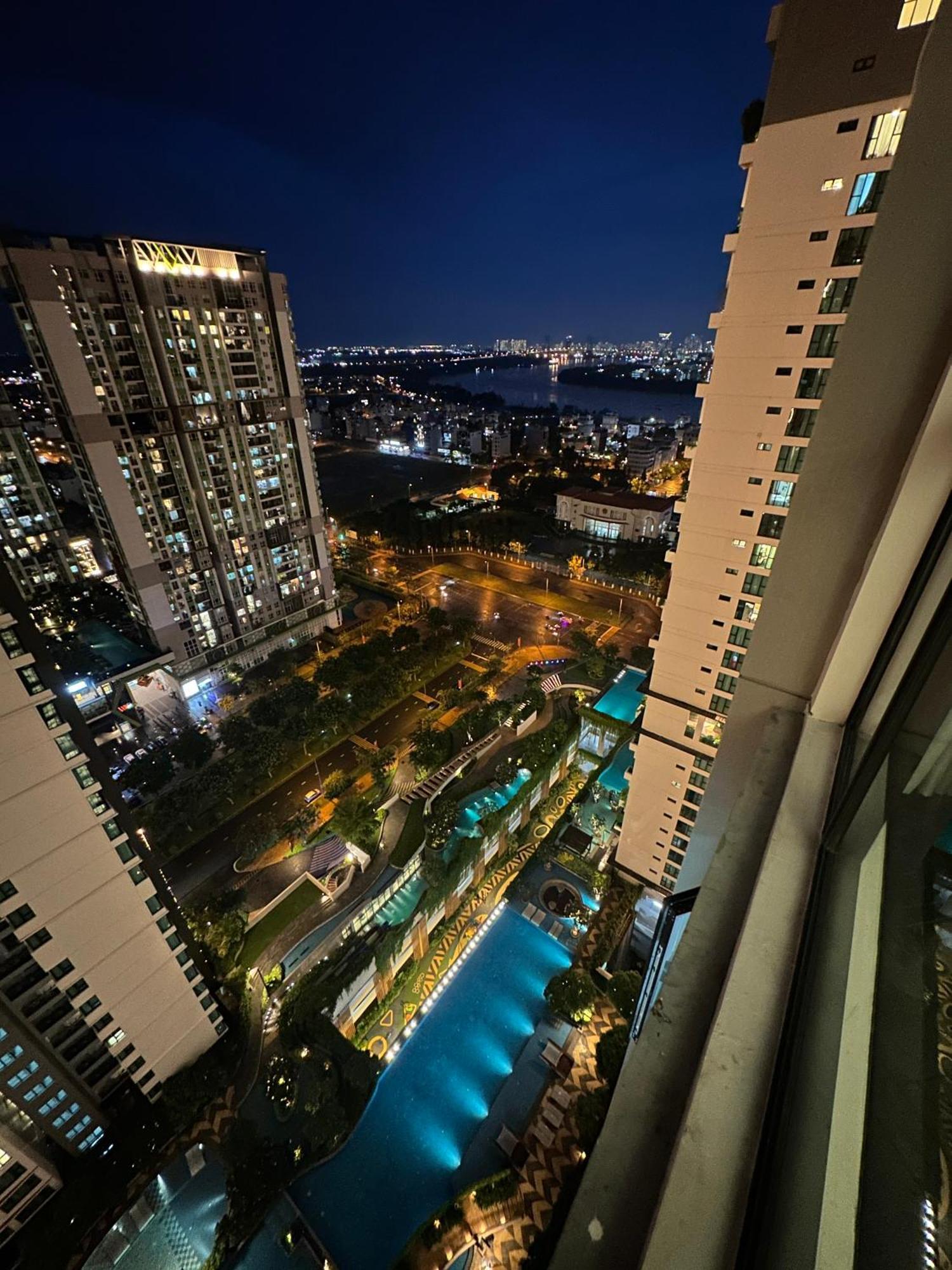 Feliz Luxurry Duplex Apartment Saigon Ho Chi Minh City Exterior photo